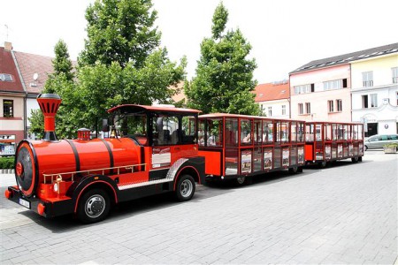Ekovláčkem z Benešova do Konopiště